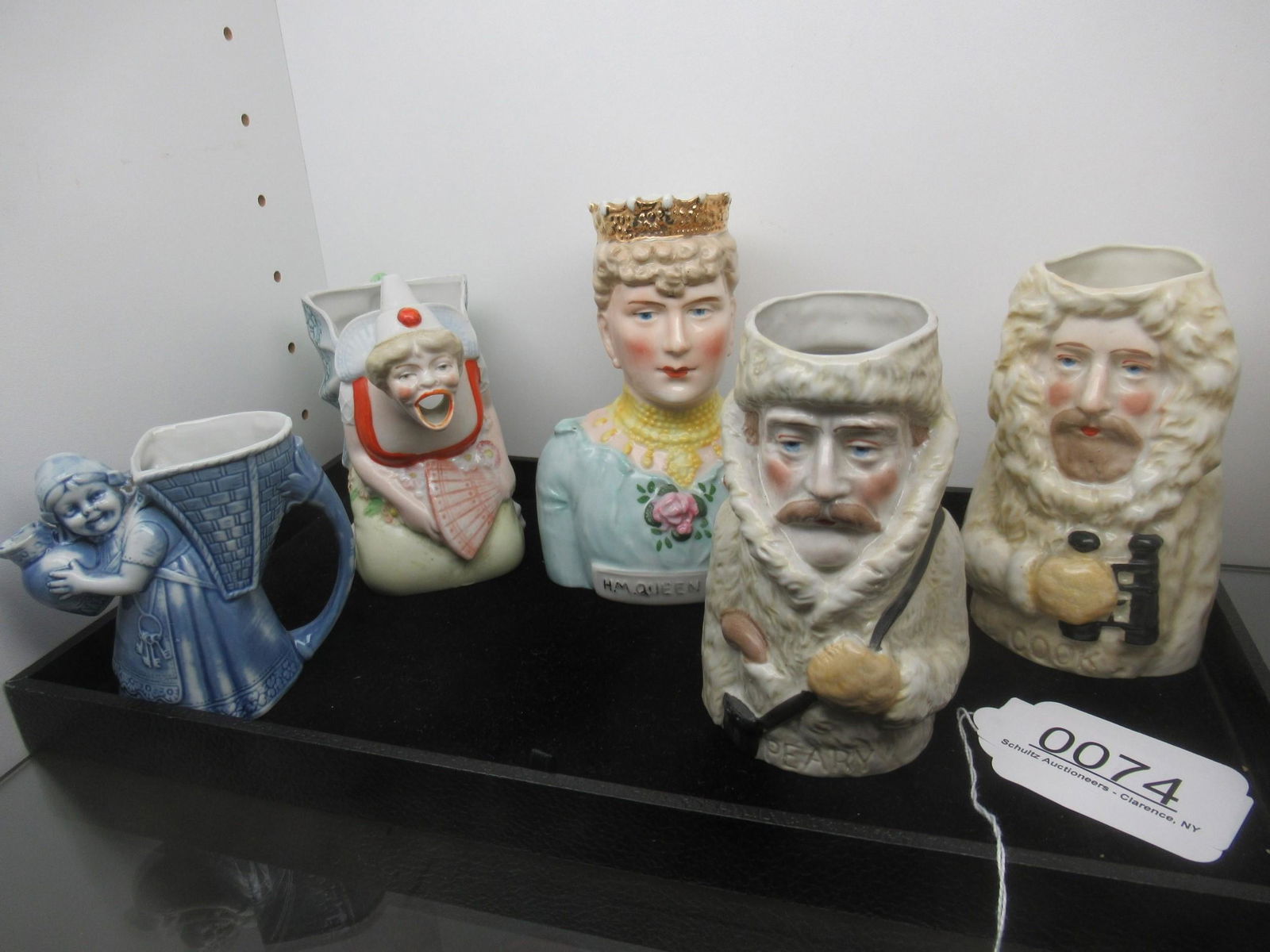 Tray with Cream Pitchers, Etc (1 of 13)