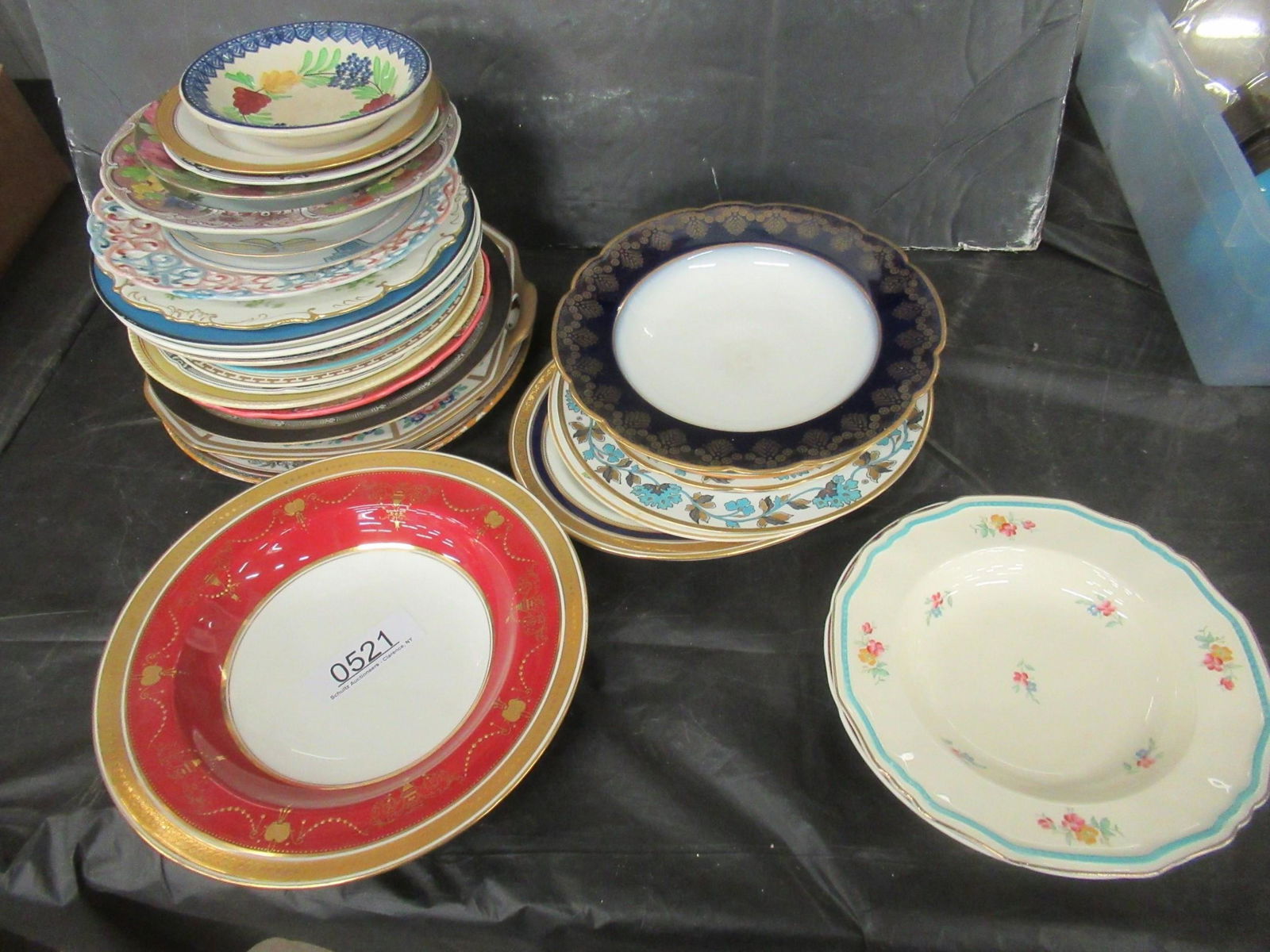 2 Stacks of Plates and Bowls incl. Minton, Limoge (1 of 7)