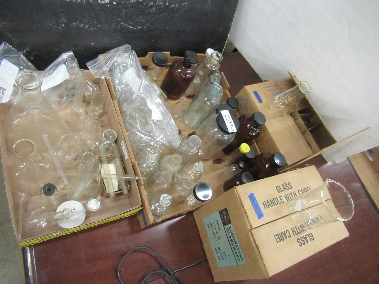 4 Boxes of Test Tubes, Beakers, Bottles, Etc: 4 Boxes of Test Tubes, Beakers, Bottles, Etc -
