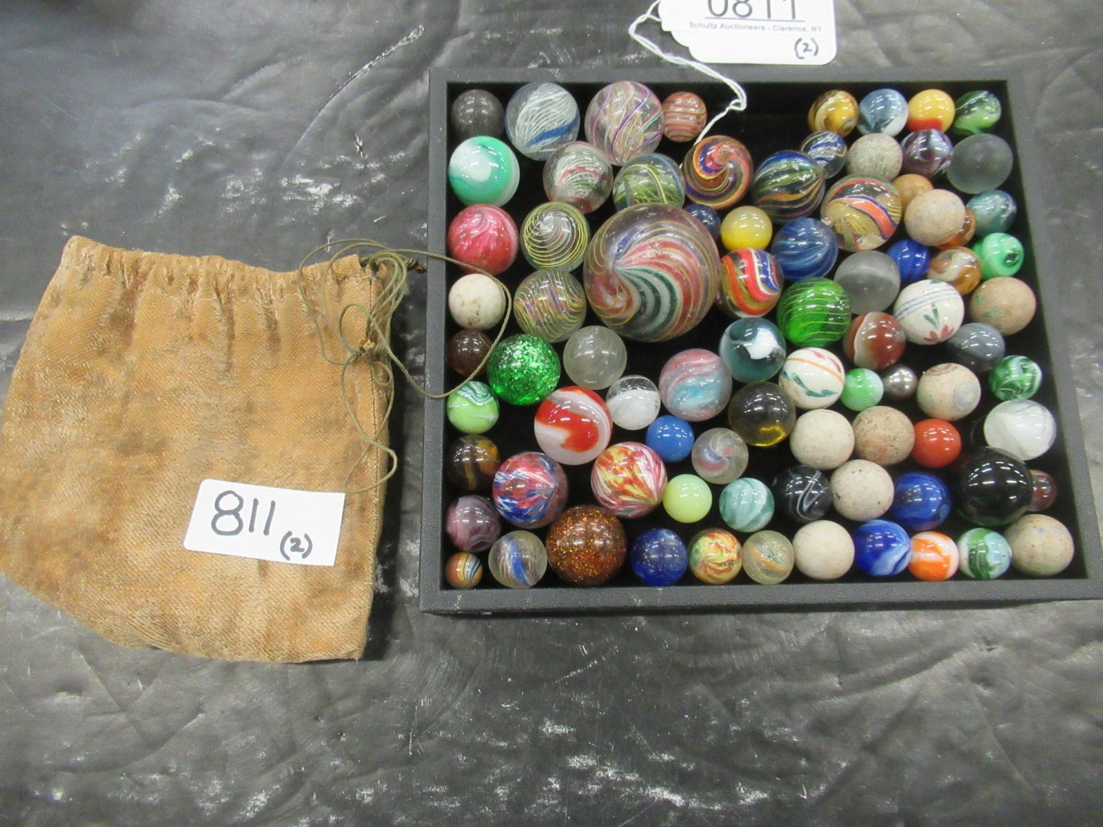 Tray of Antique Marbles incl. Different Sizes: Tray of Antique Marbles incl. Different Sizes -