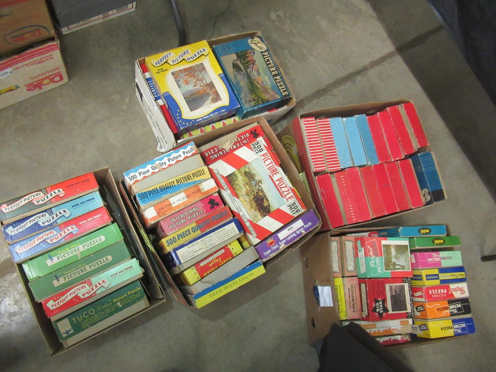 5 Boxes Various Puzzles: 5 Boxes Various Puzzles incl Perfect Picture Puzzles, Etc -