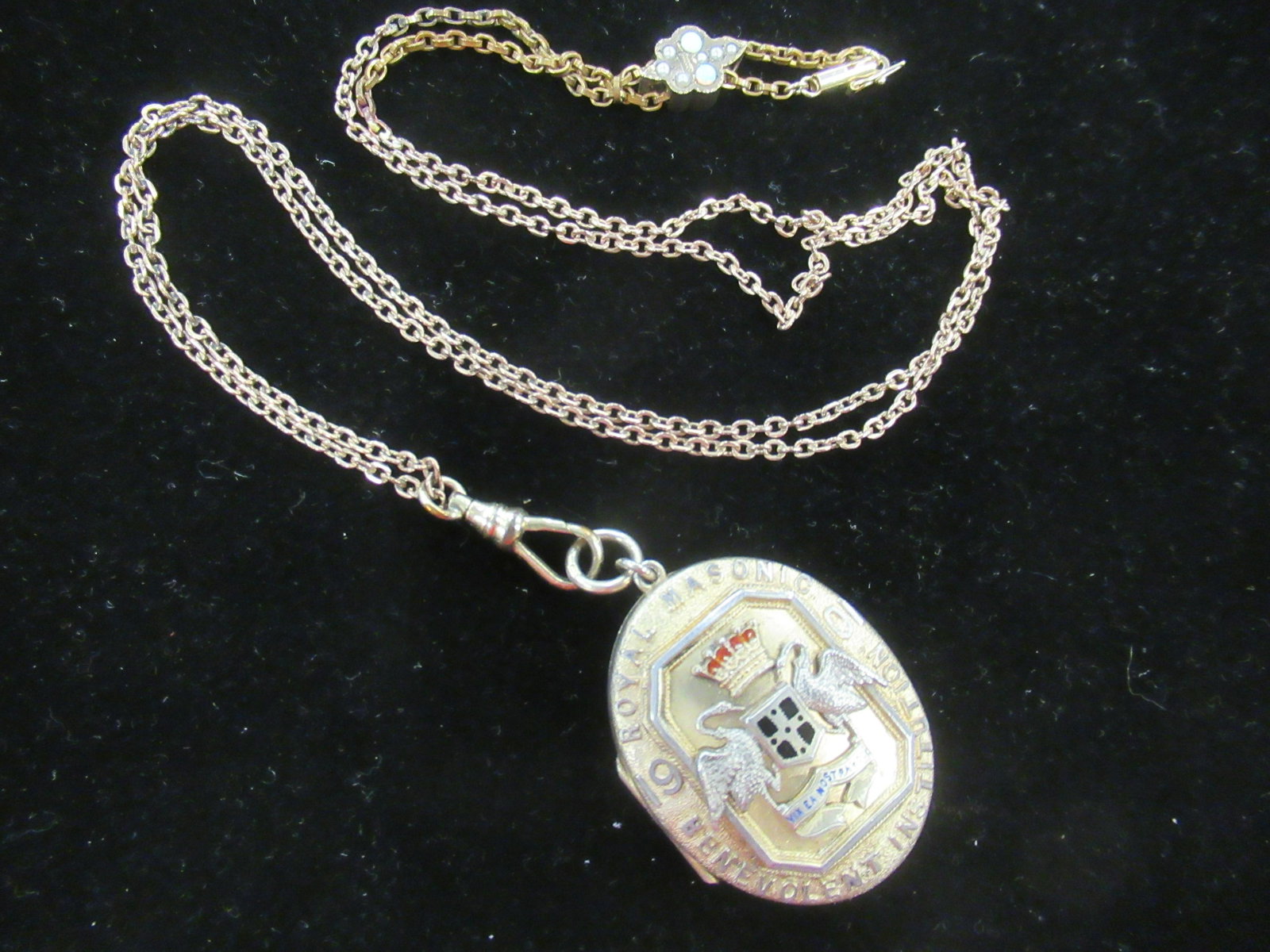 Hallmarked, Marked London, Royal Masonic Medal: Hallmarked, Marked London, Royal Masonic Medal with Gold Filled Chain -