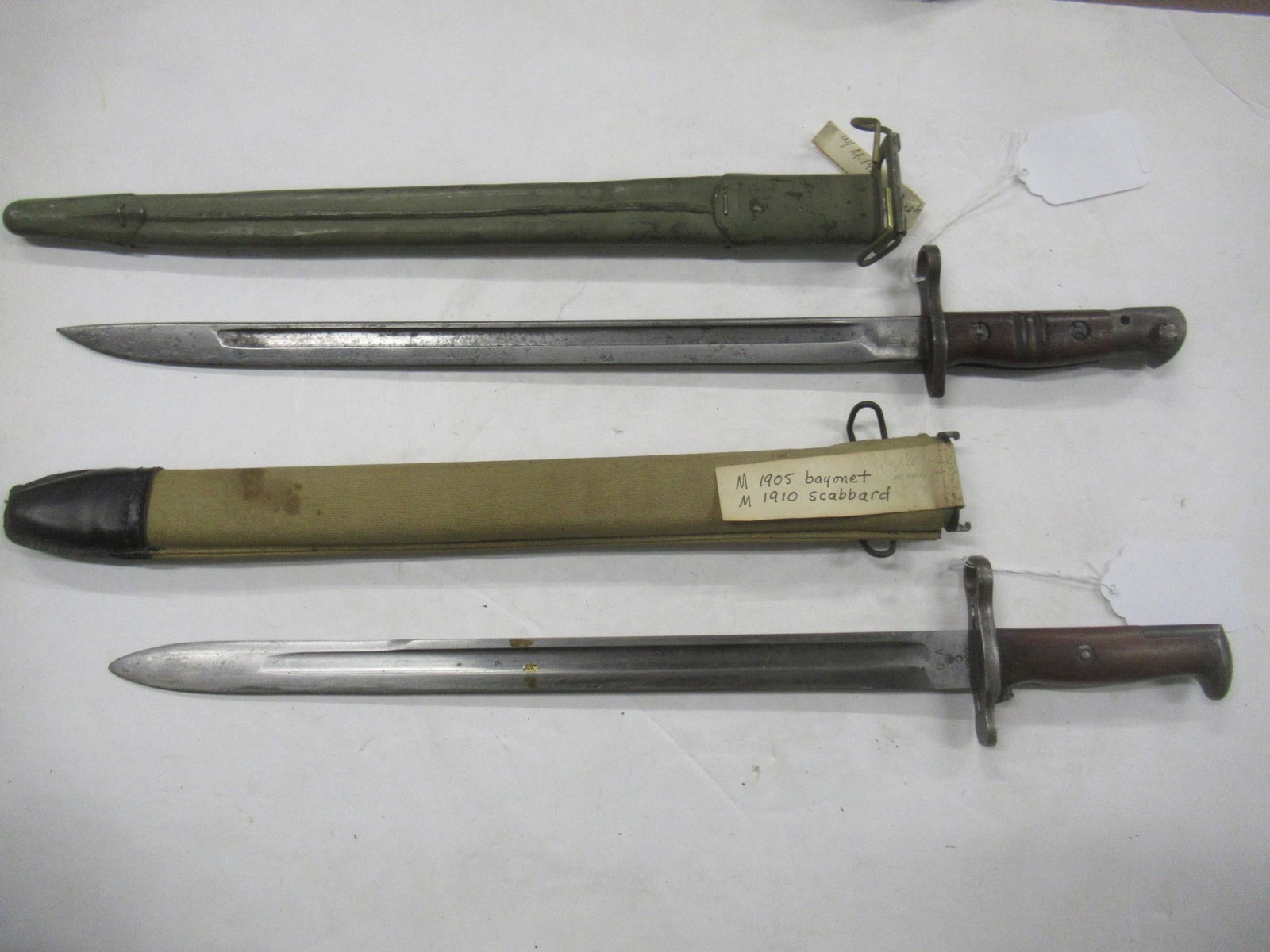 US 1918 Remington Bayonet, US SA 1909 Bayonet: US 1918 Remington Bayonet, US SA 1909 Bayonet with scabbard -