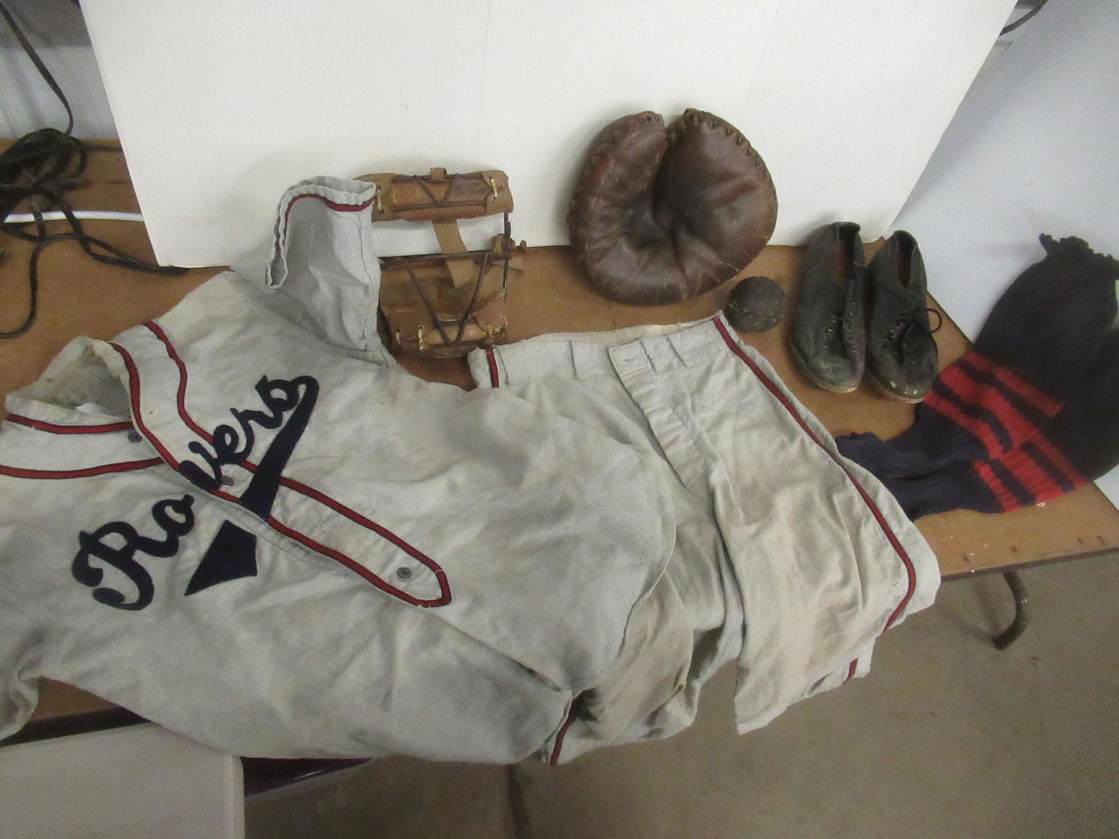 Early Baseball Uniform "Rovers", Glove, Mask, Etc (1 of 4)