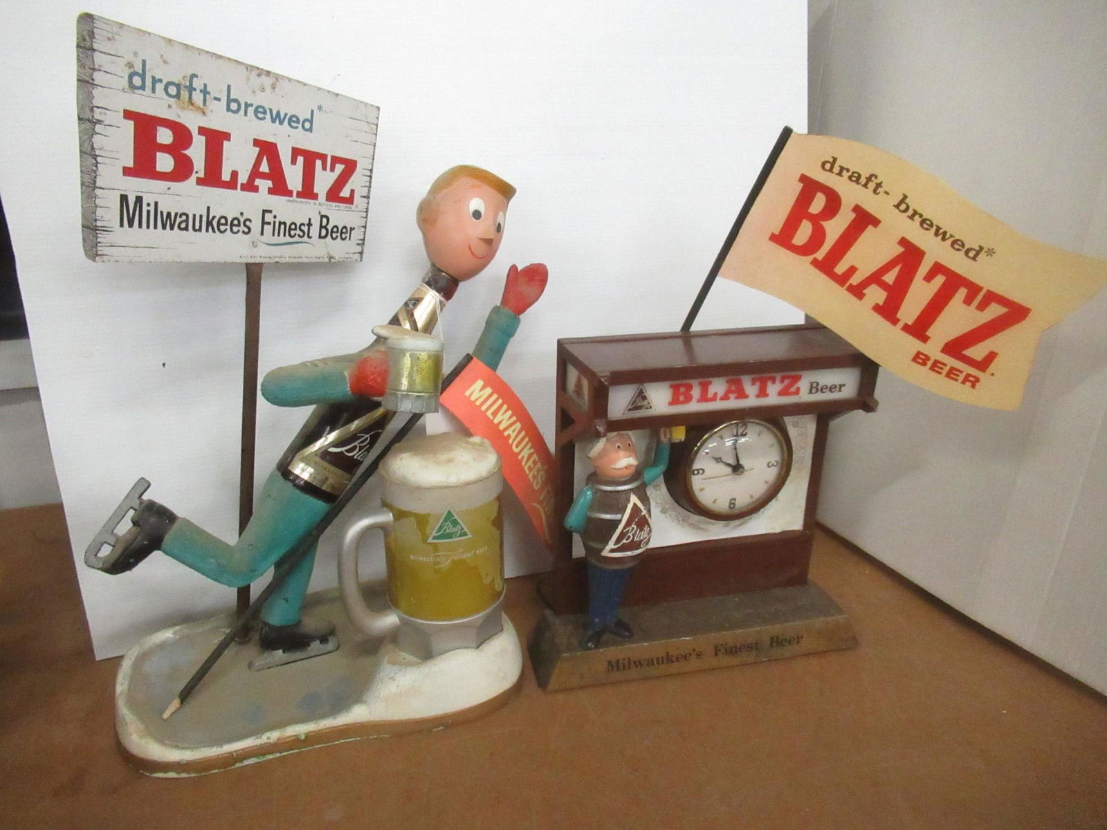 Blatz Beer Advertising Figure & Clock (1 of 1)