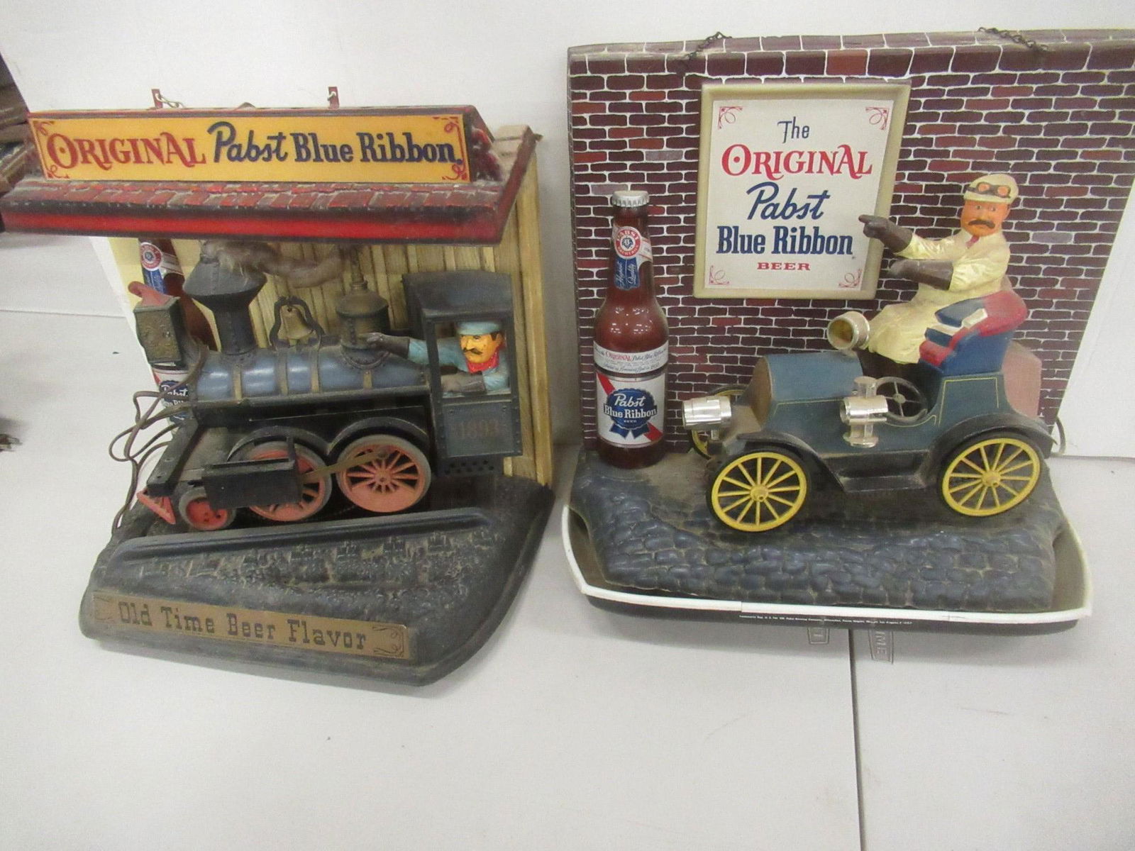 Pabst Blue Ribbon Advertising Train Figure etc (1 of 2)