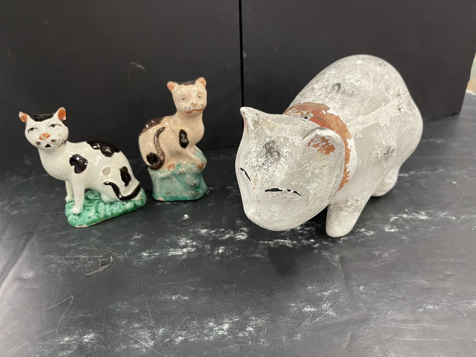 2 Staffordshire Type Cats & Bobblehead (1 of 5)