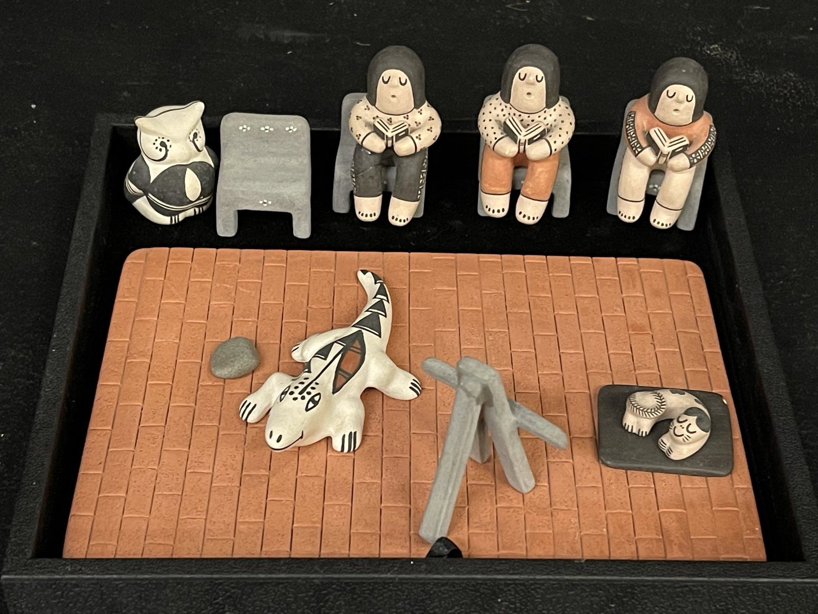 Small Indian Pottery Figures (1 of 3)