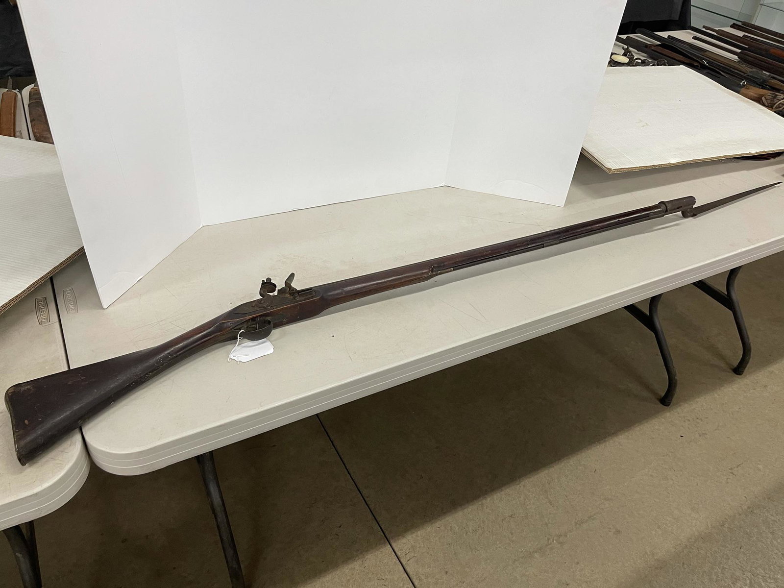 Antique Fowler Flint Lock Rifle with Bayonet: Antique Fowler Flint Lock Rifle with Bayonet - Gun approx. 58" long