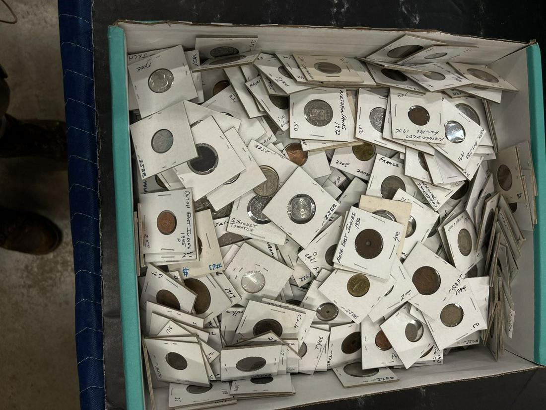 Box Lot of Mixed Foreign Coins (1 of 6)