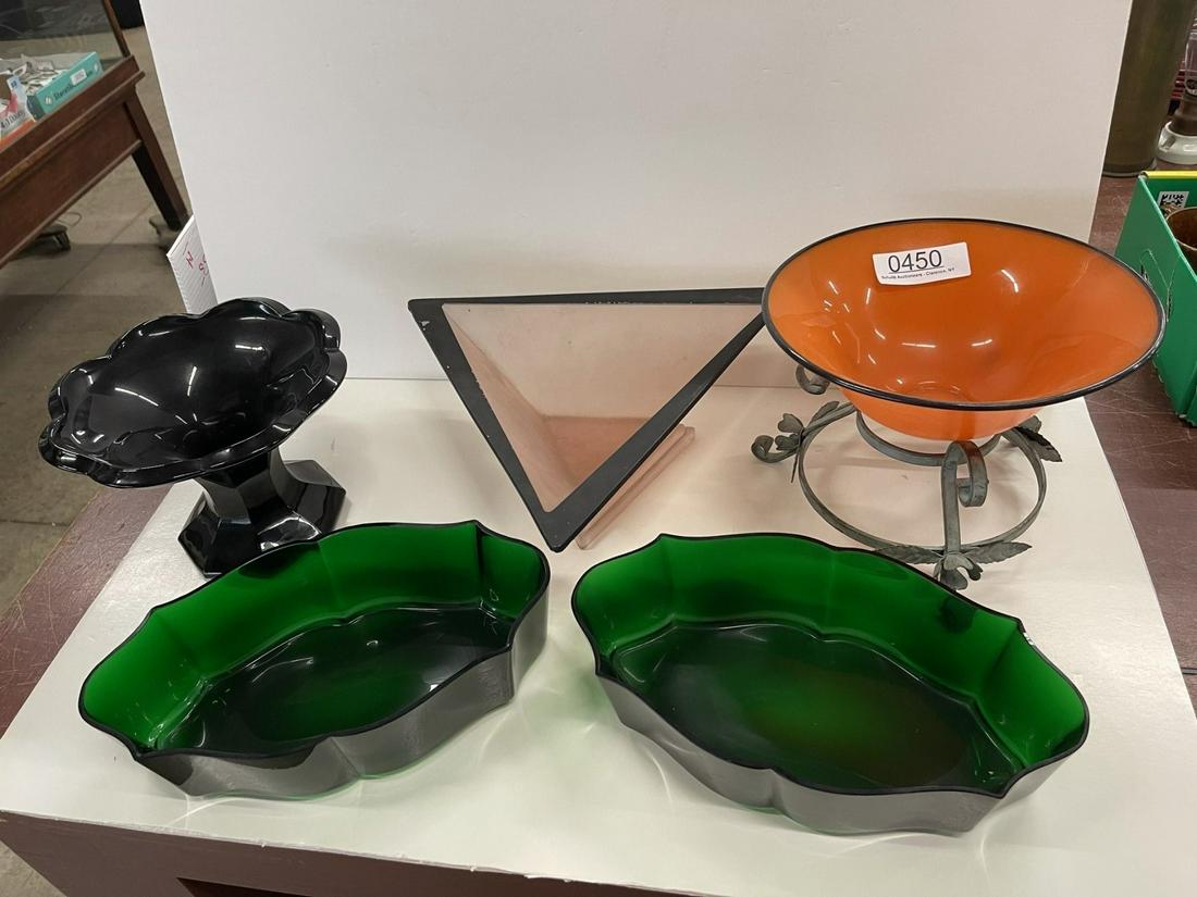 Lot of Glass Bowls & Vases, etc (1 of 2)