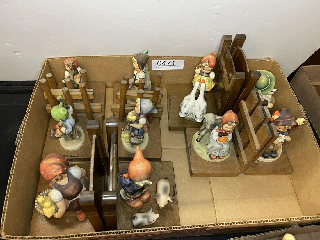 Box Lot of 5 Sets of Hummel Bookends (1 of 4)