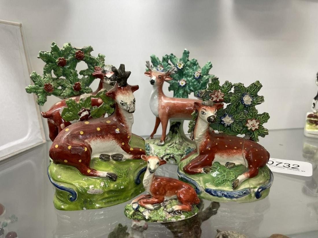5pcs Staffordshire Deer Figurine Group (1 of 6)