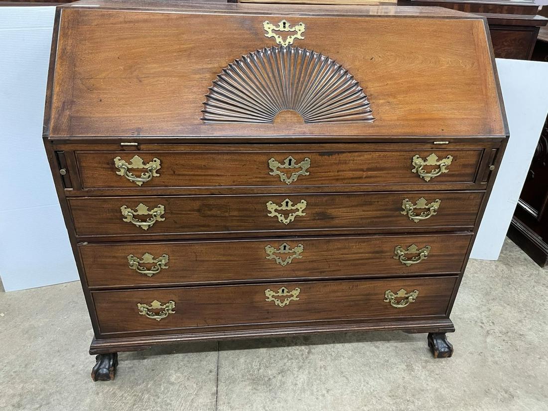 Chippendale Style Slant Front Desk (1 of 5)