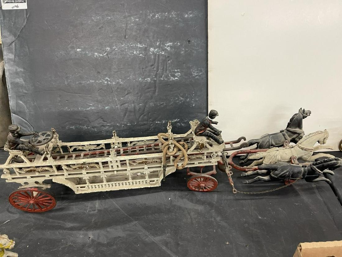 Cast Iron Horse Drawn Fire Wagon (1 of 5)