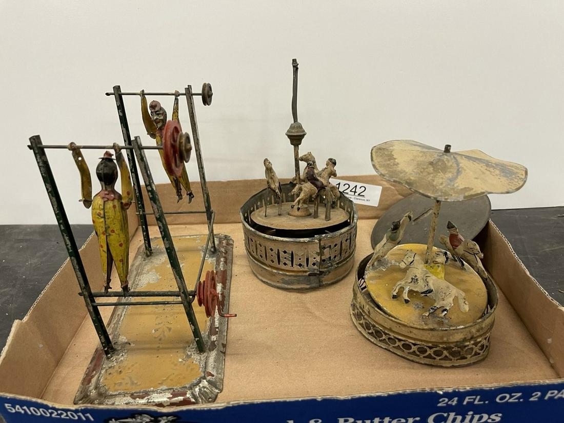 Group of Early Tin Toys incl. Clowns (1 of 6)
