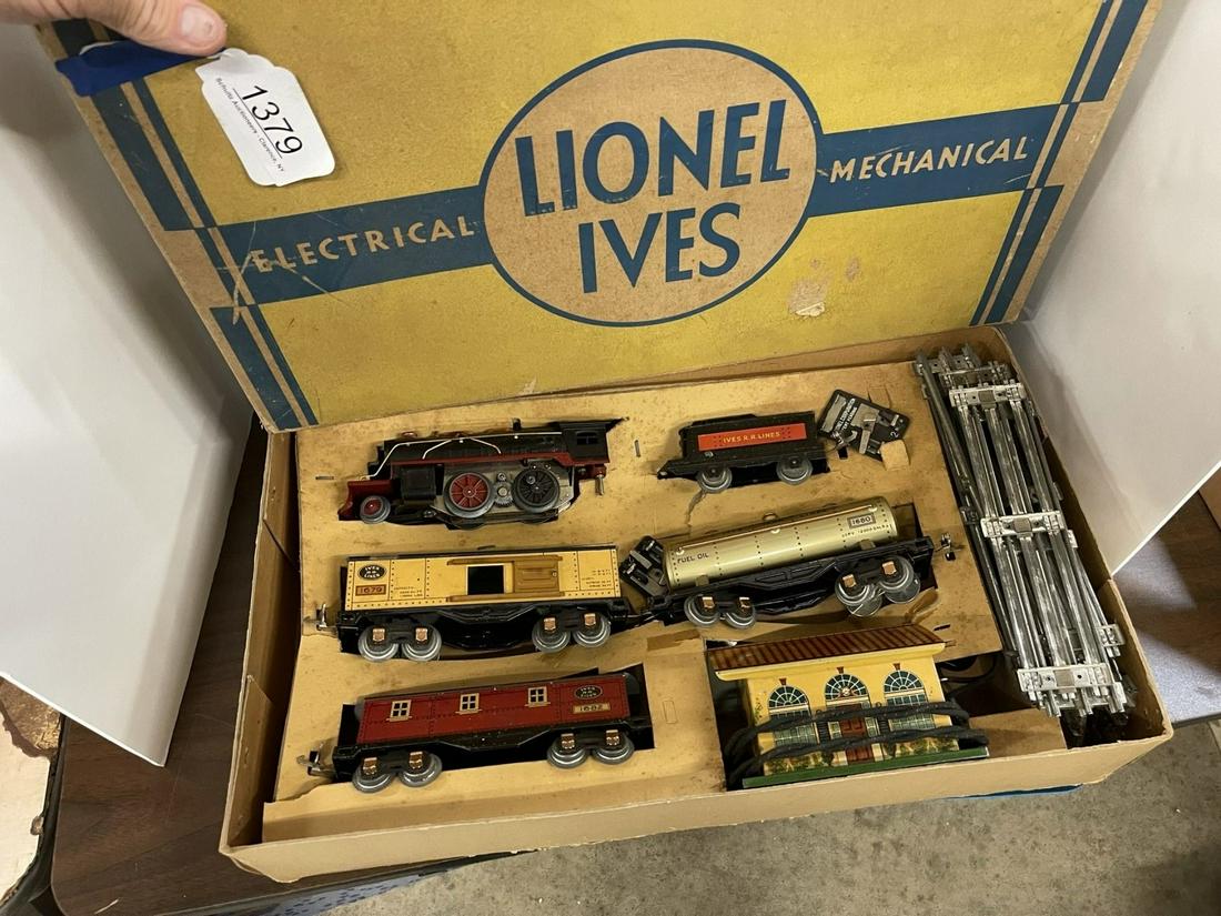 Lionel-Ives Electrical Freight Outfit: Lionel-Ives Electrical Freight Outfit No. 1051E w/original box -