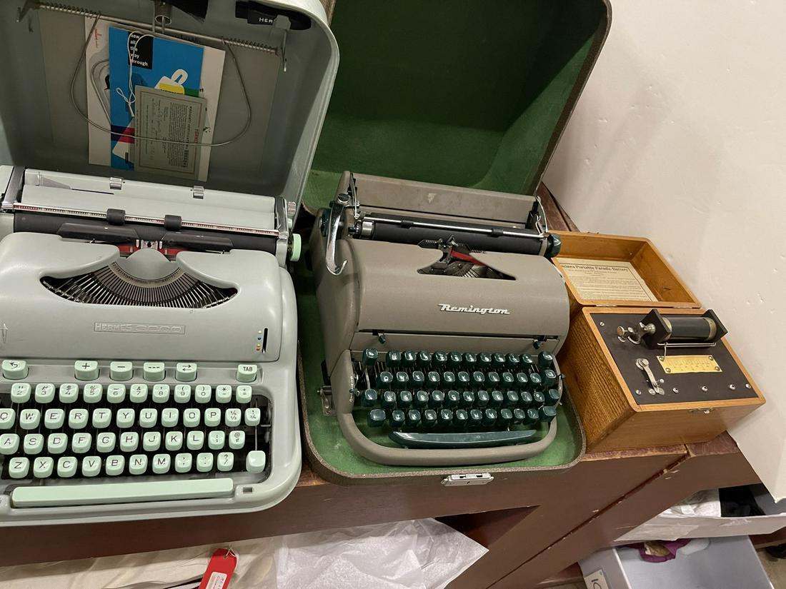 Remington and Hermes 3000 Typewriters etc (1 of 4)