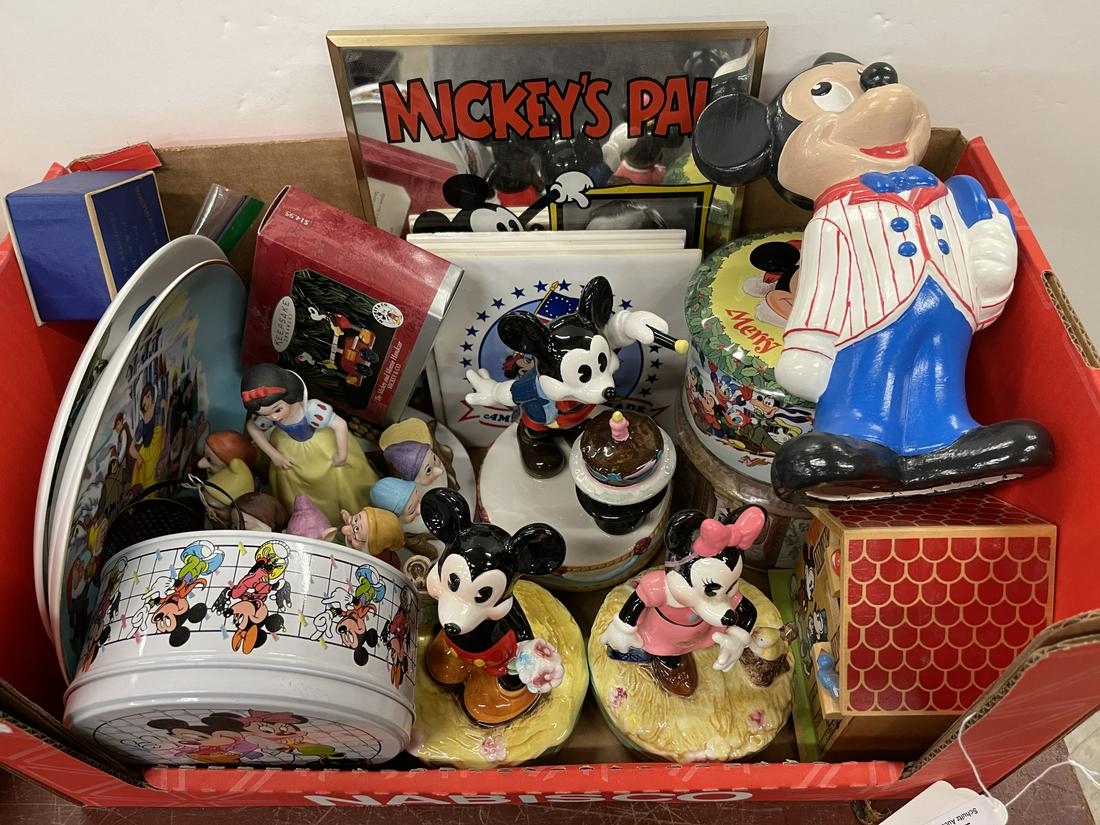 Lot of Mickey Mouse Music Boxes, Tins, etc (1 of 1)