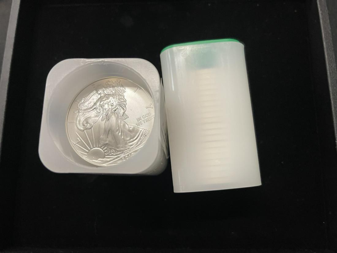 40 1oz Silver Eagles 2010 (1 of 2)
