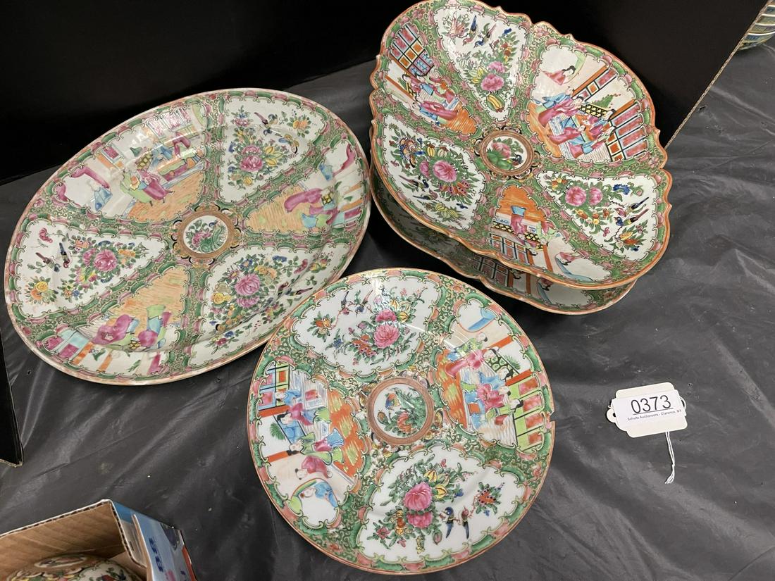 4 Rose Medallion Serving Pcs (1 of 1)