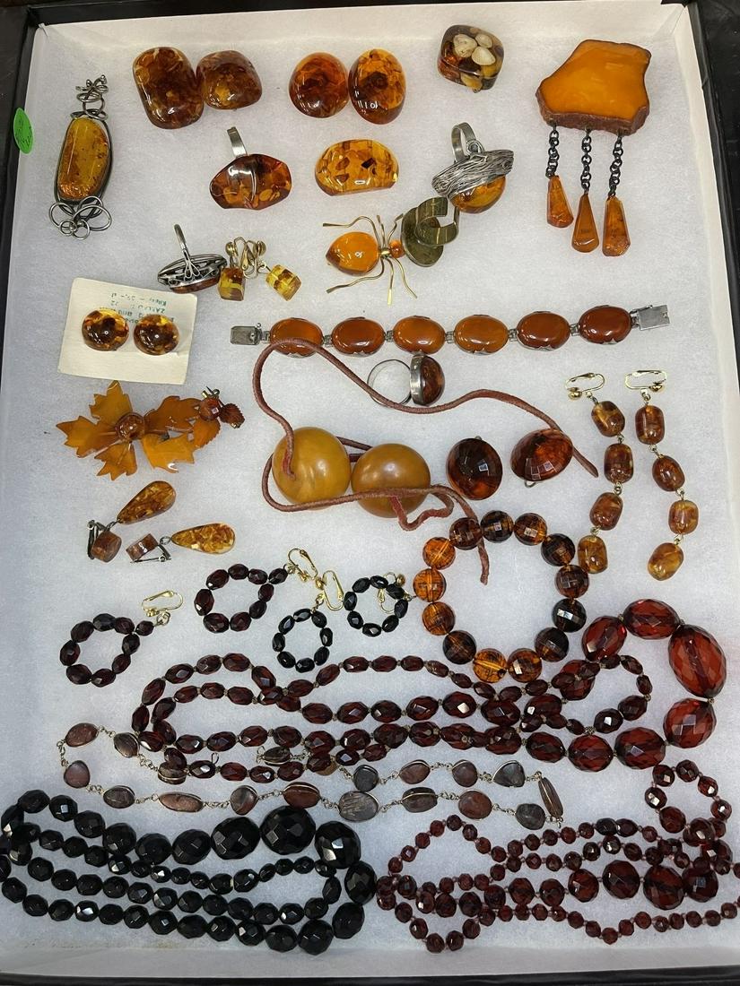 Group of Amber Costume Jewelry incl. Necklaces (1 of 4)