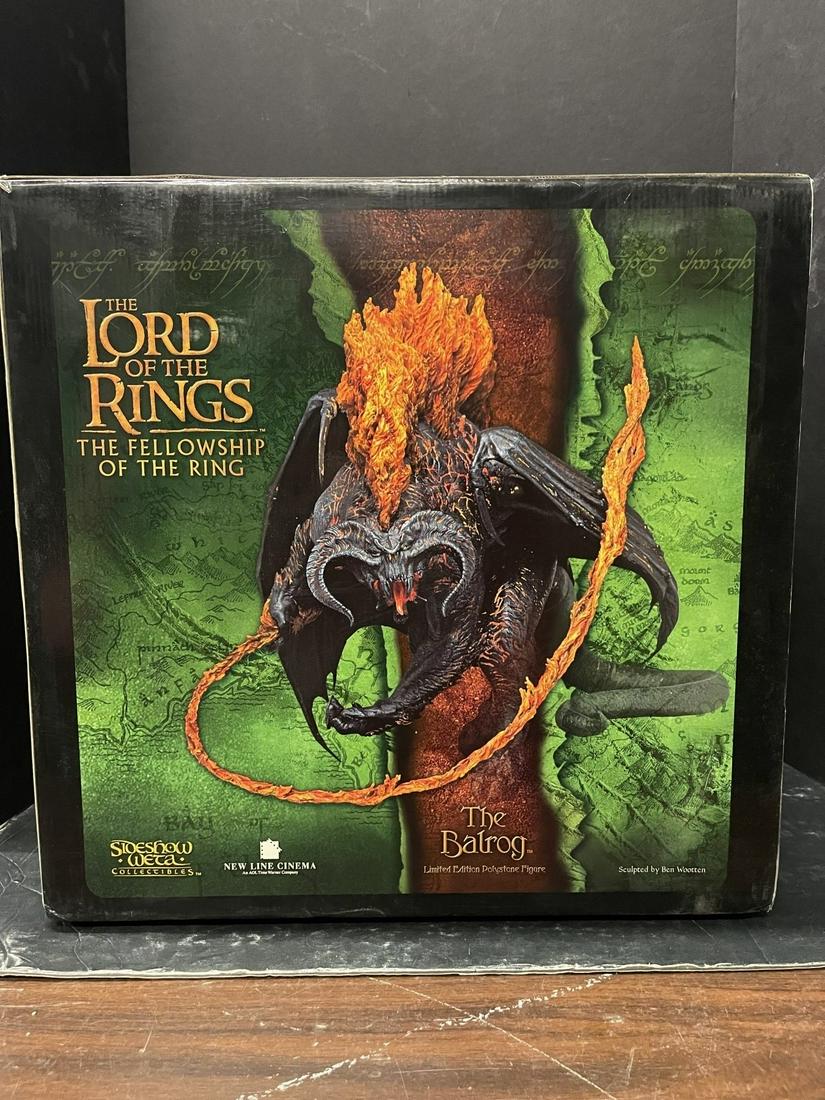 Lord of the Rings Sideshow Weta Ltd Ed Figure (1 of 8)