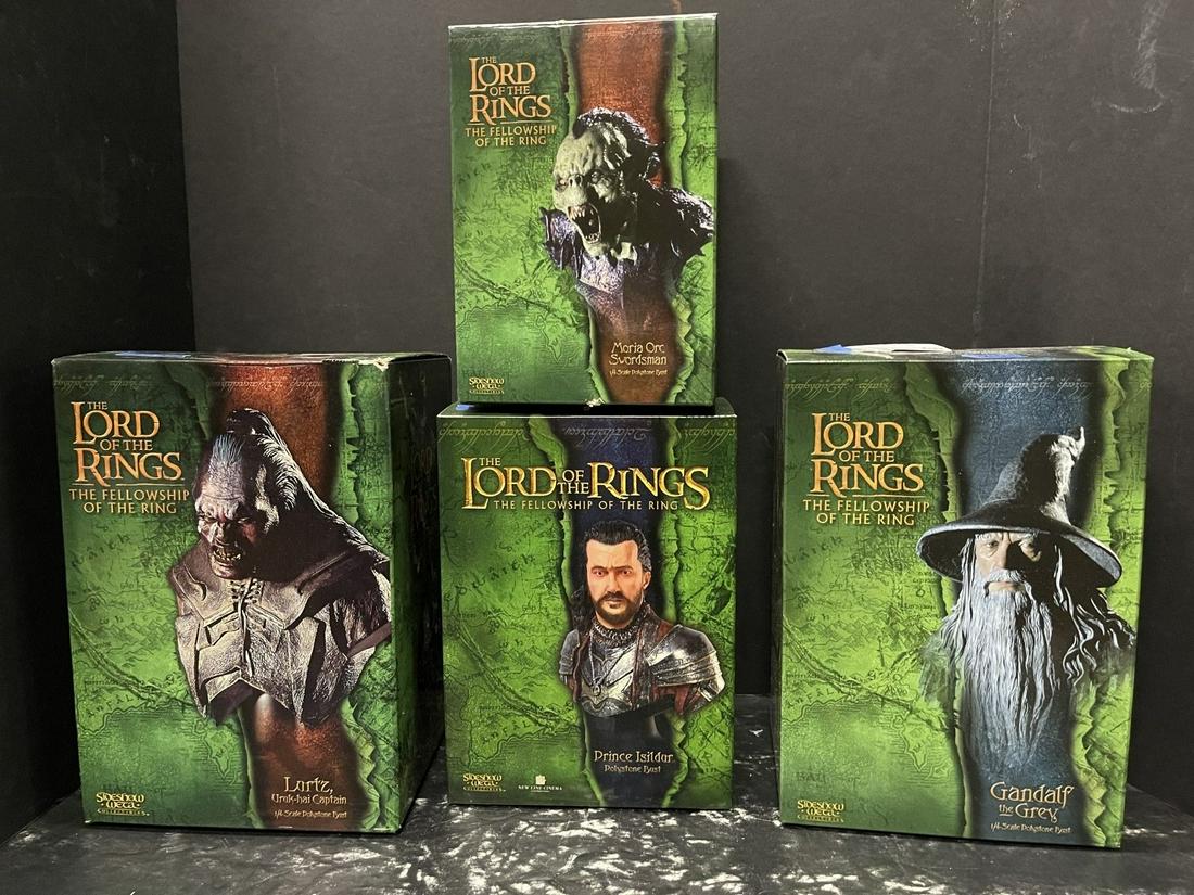 4 Lord of the Rings Sideshow Weta Figures (1 of 17)