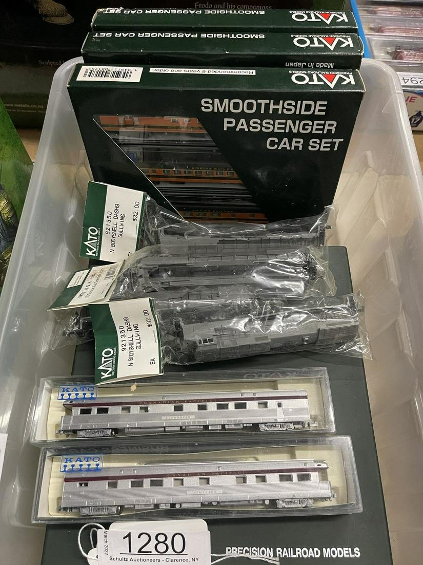 Kato N Scale Trains incl. Smoothside Passenger (1 of 6)