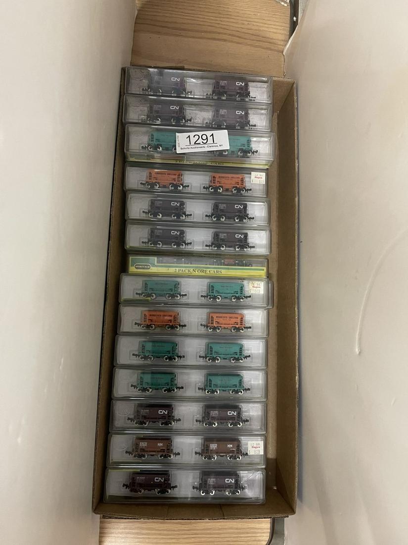 Mini Trix N Scale Trains approx. 30pcs (1 of 8)