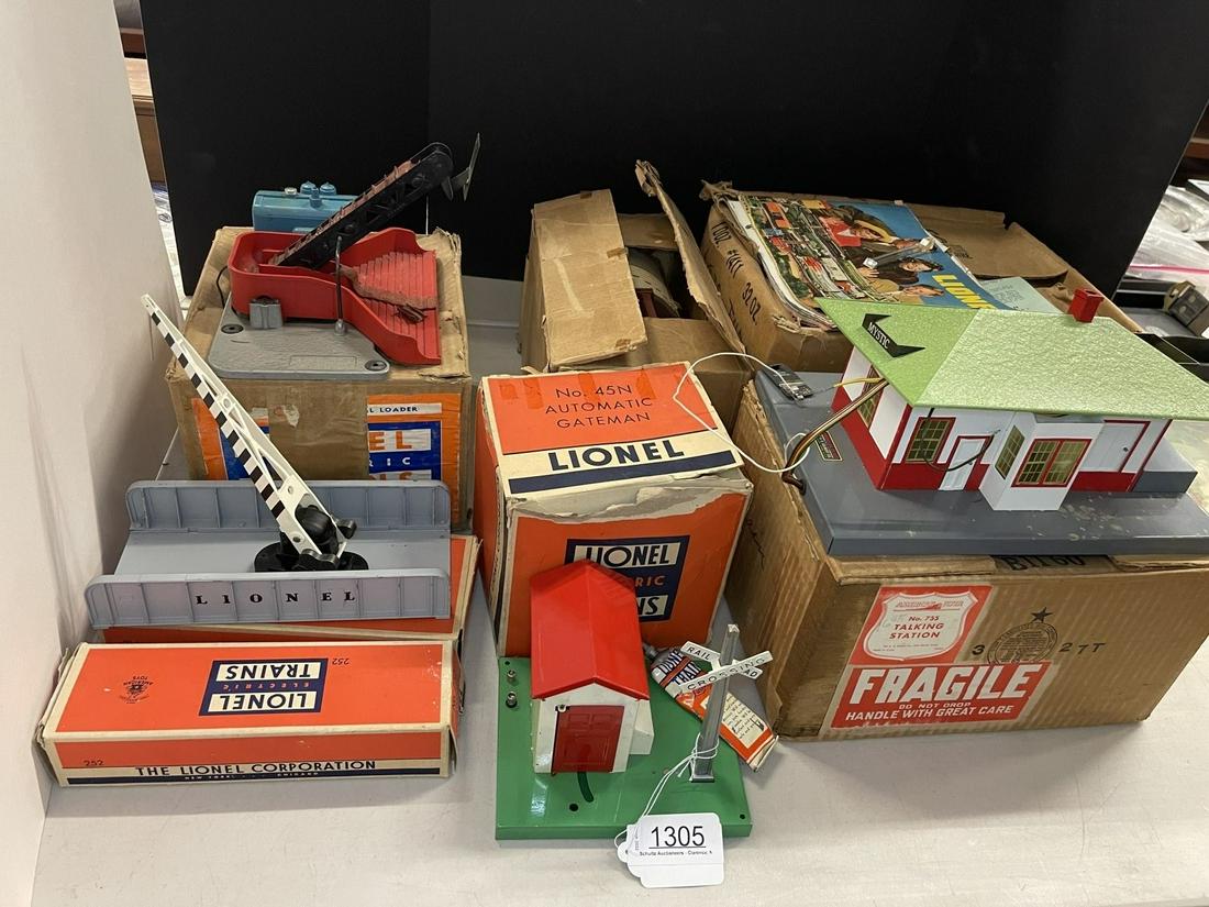 Lionel & American Flyer Accessories (1 of 6)