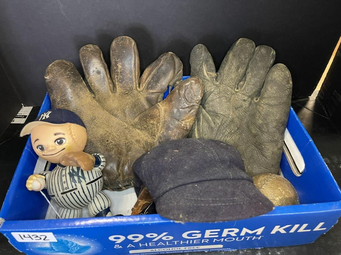 Sports Lot incl. Early Leather Baseball Gloves (1 of 15)