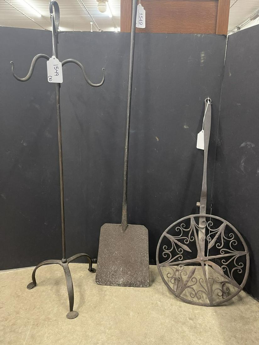 3pcs. Early Iron incl. Trivet, Stand, & Shovel (1 of 6)