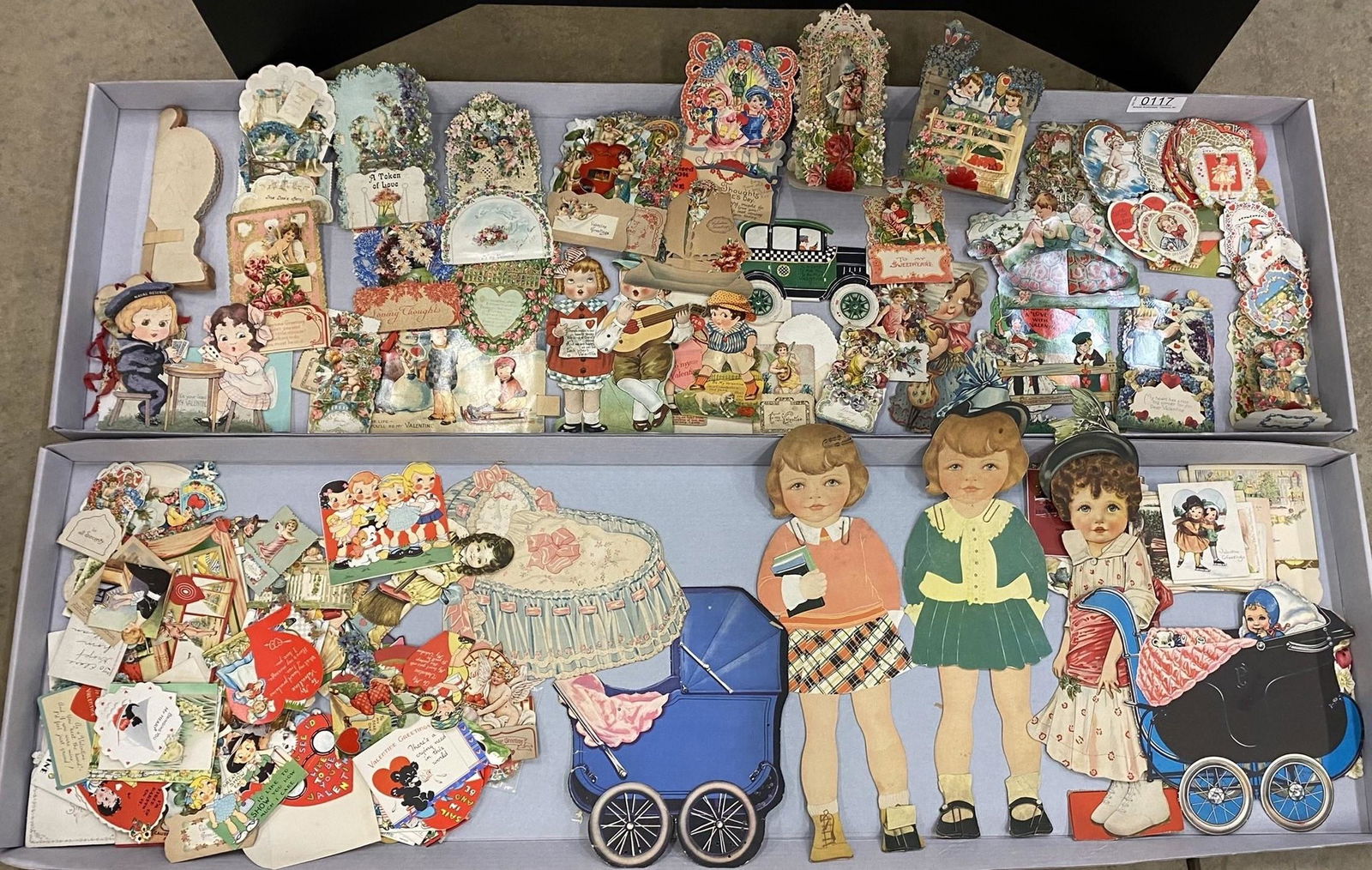 Large Group of Vintage Valentine Cards (1 of 14)