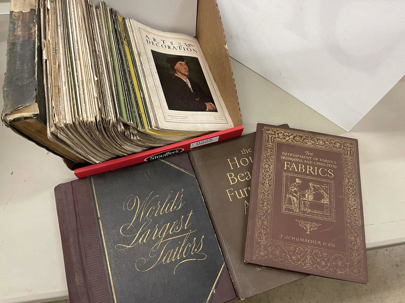 Ephemera Lot incl. Arts & Decoration Magazines: Ephemera Lot incl. Arts & Decoration Magazines, Schumacher Book of Fabrics, & Worlds Largest Tailors Book -