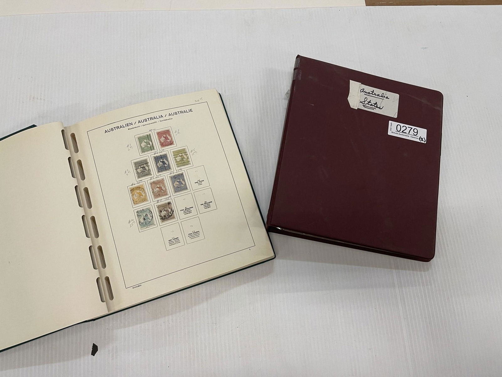2 Nice Australian Stamp Albums (1 of 20)
