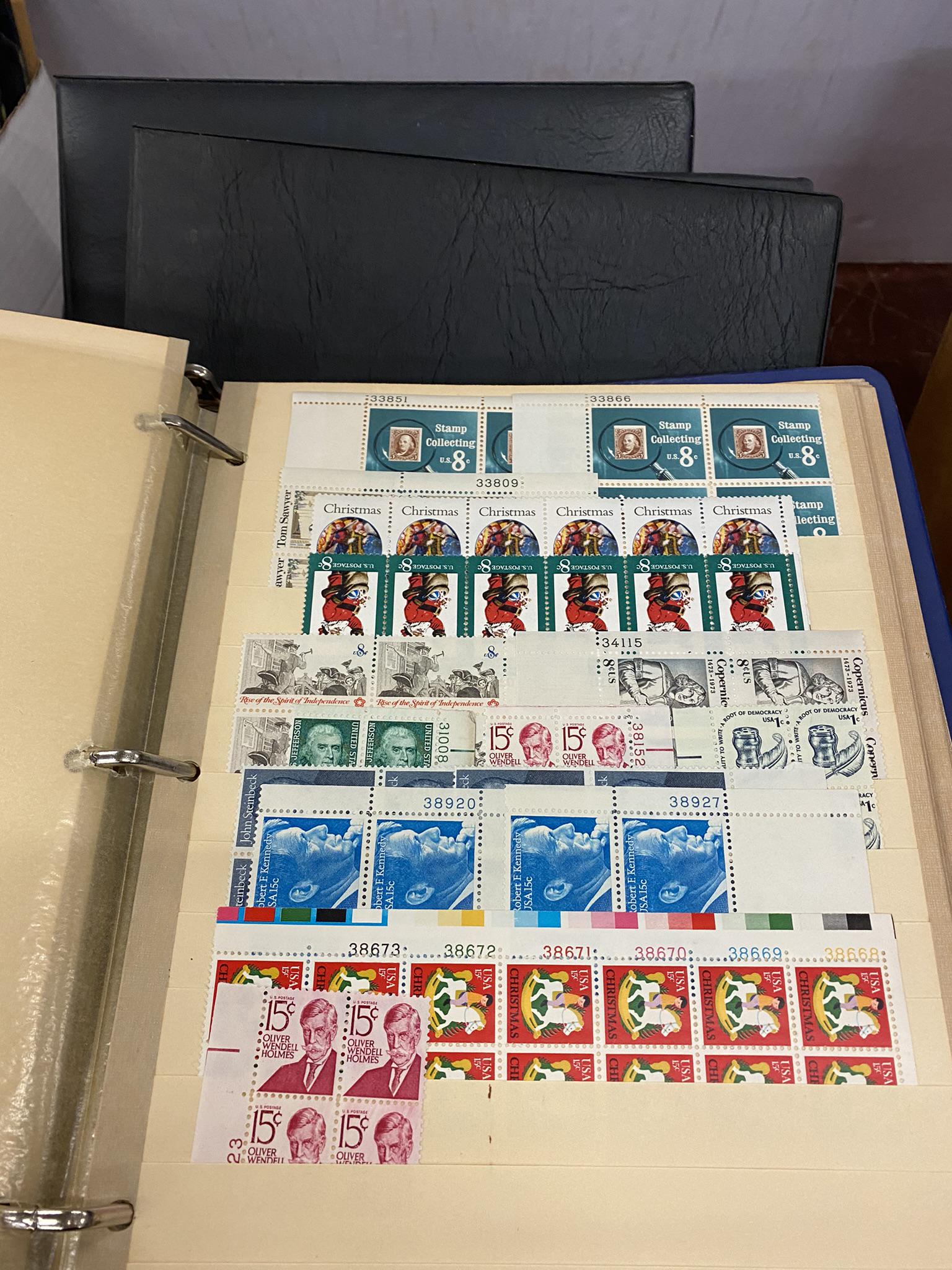 3 Books US & UN Mint Blocks & Sheets (1 of 4)