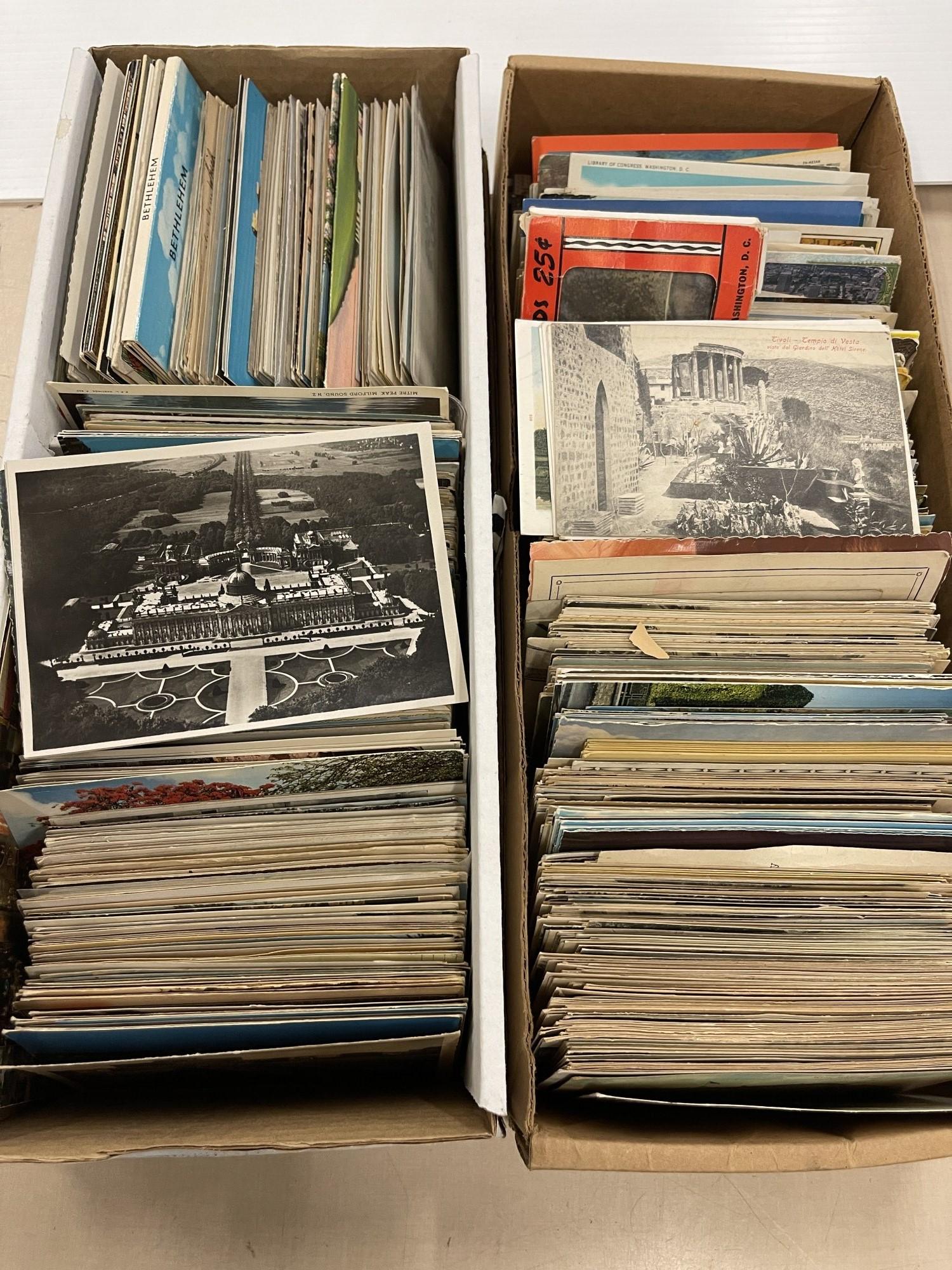 Mixed Group of Postcards incl. Images of Chicago (1 of 4)