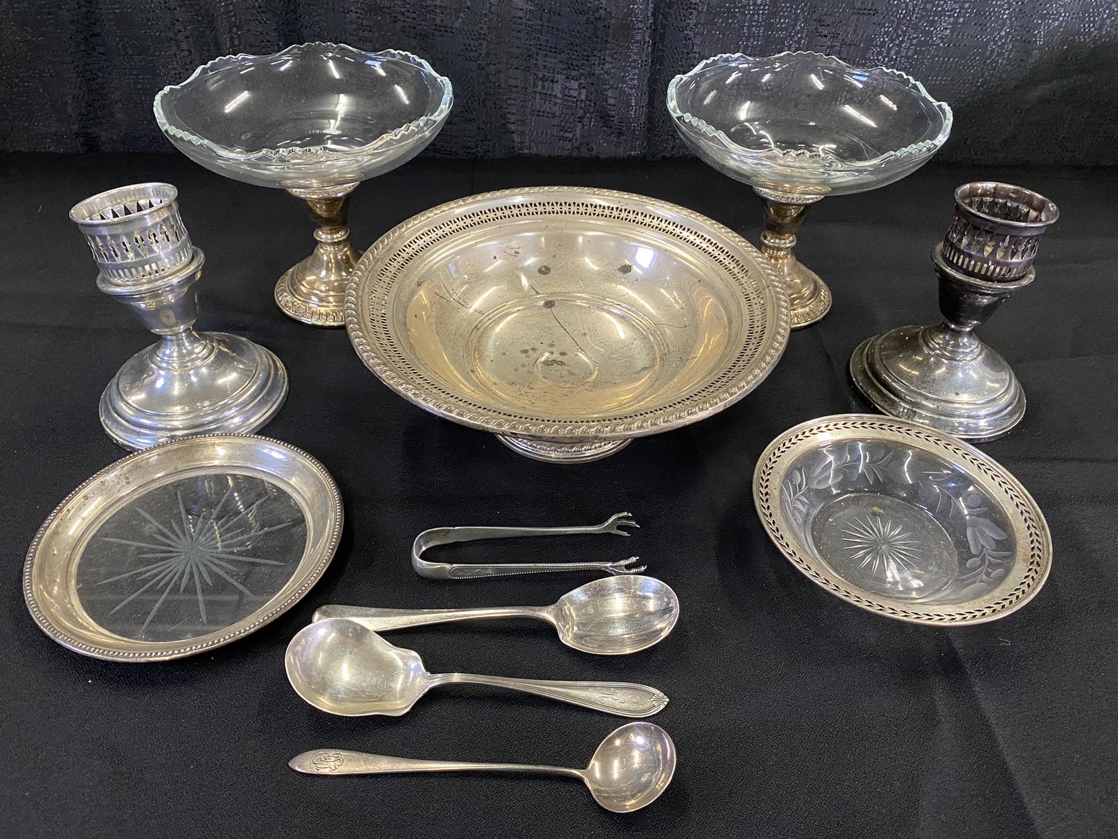 Box Lot of Mostly Weighted Sterling Pieces (1 of 15)