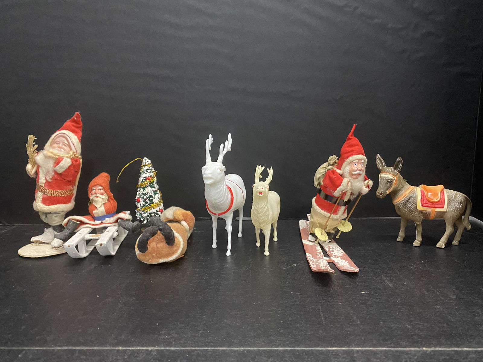 Group of 4 Antique Santa Claus & Plastic Reindeer (1 of 8)