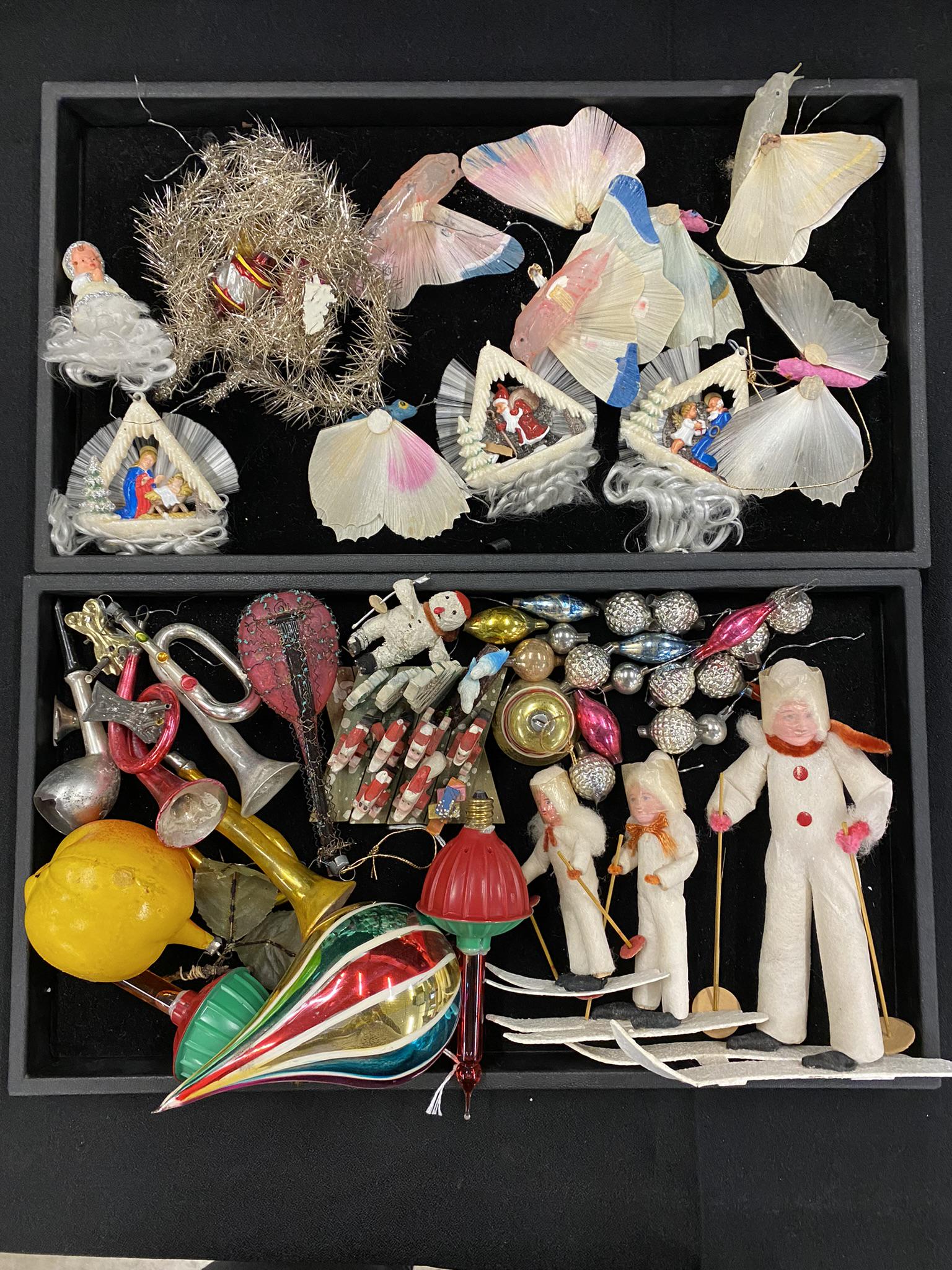 2 Trays Christmas Decorations, Ornaments, etc (1 of 11)