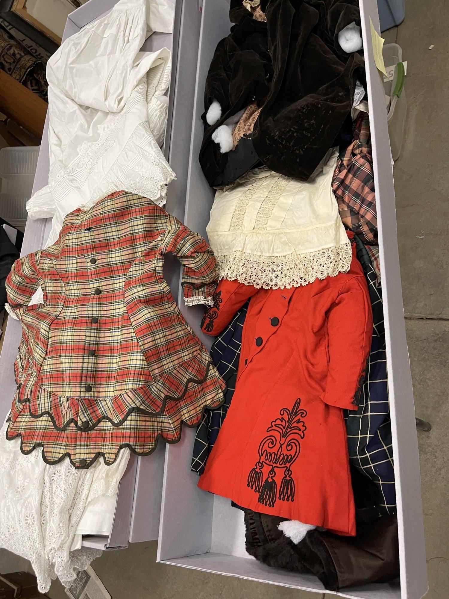 Group of Vintage Clothing incl. Childrens Dresses (1 of 5)