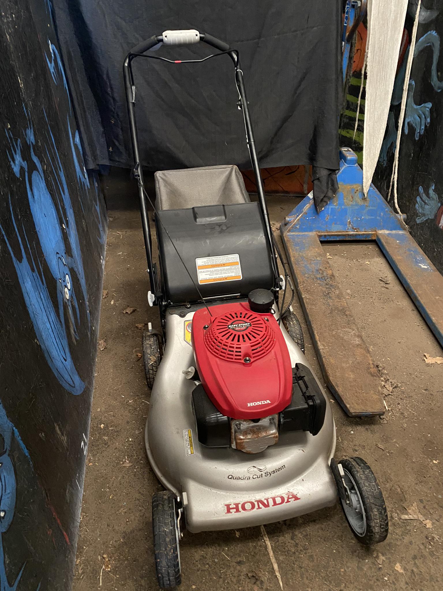 Smart drive control 2024 honda lawn mower