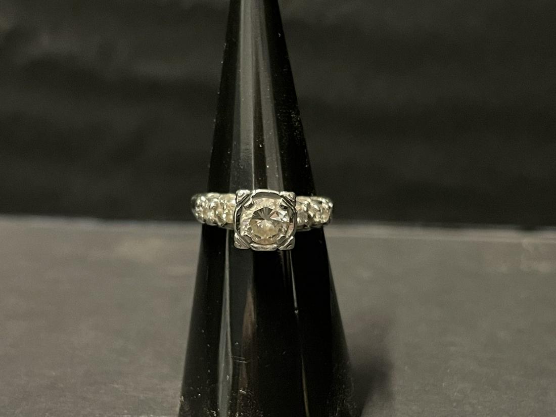 14k Gold Ring w/ Diamond (1 of 10)