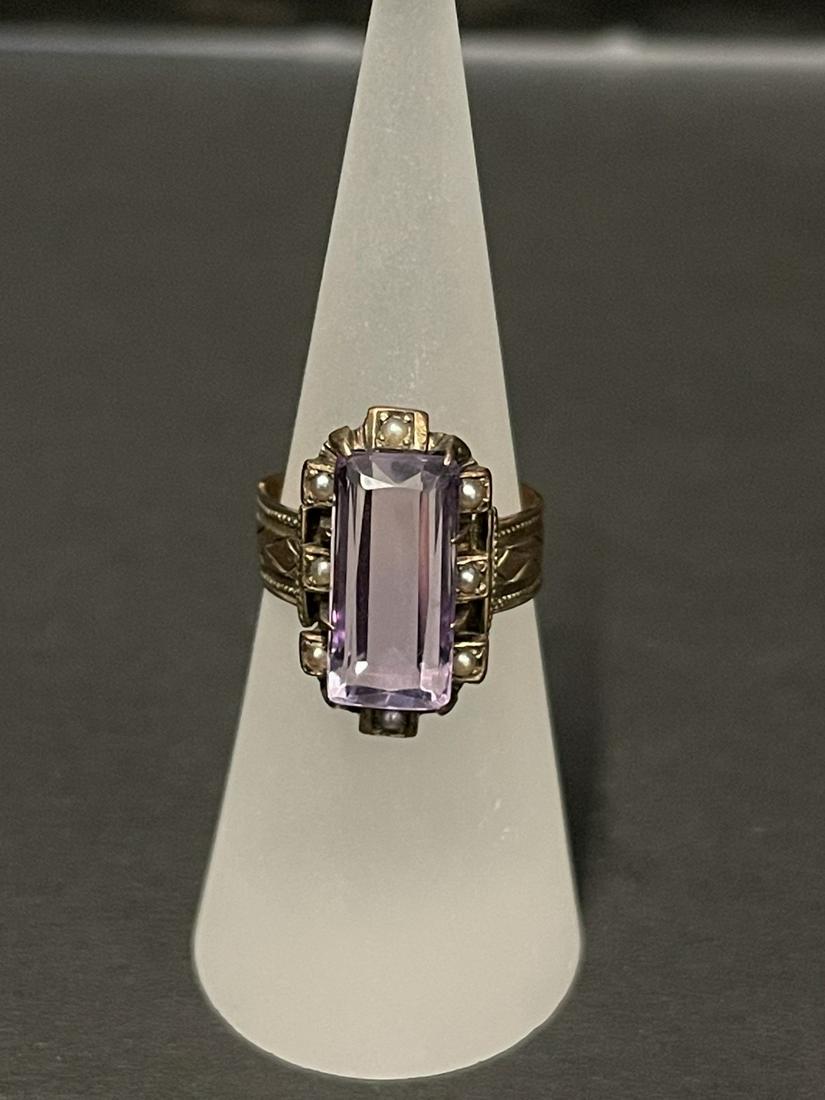 Victorian Gold Ring w/ Amethyst (1 of 11)