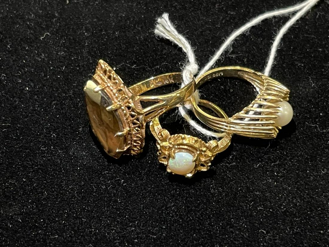 3 10k Gold Rings incl 1 w/ opal (1 of 2)