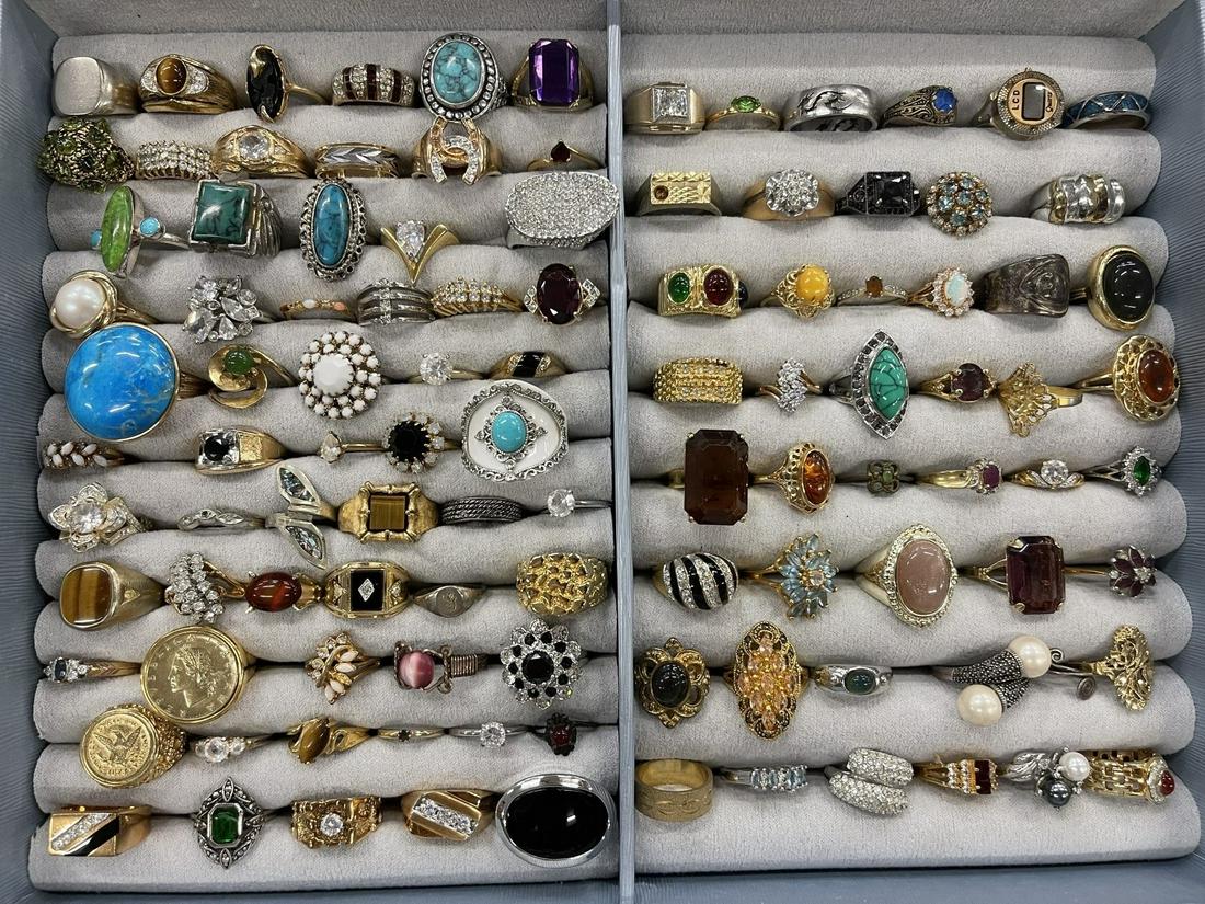 Large Lot Costume Jewelry Rings (1 of 7)