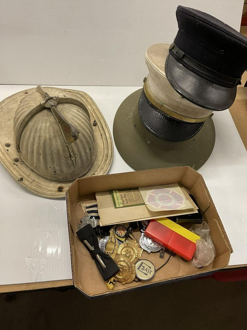 Lot incl. Safety Patrol Badges, Firemans Hats etc: Safety Patrol Badges, Firemans Helmet, US Navy Helmet, Firemans Hats etc -