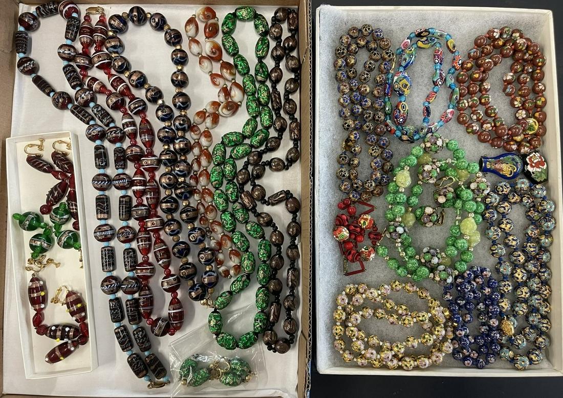 2 Trays Costume Jewelry, Necklaces etc (1 of 9)
