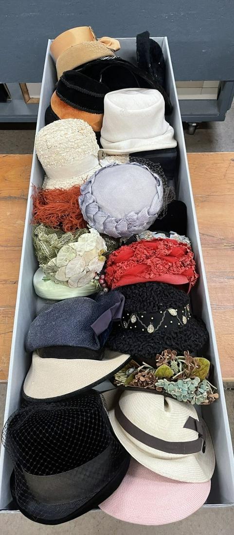 Group of Vintage Ladies Hats (1 of 9)